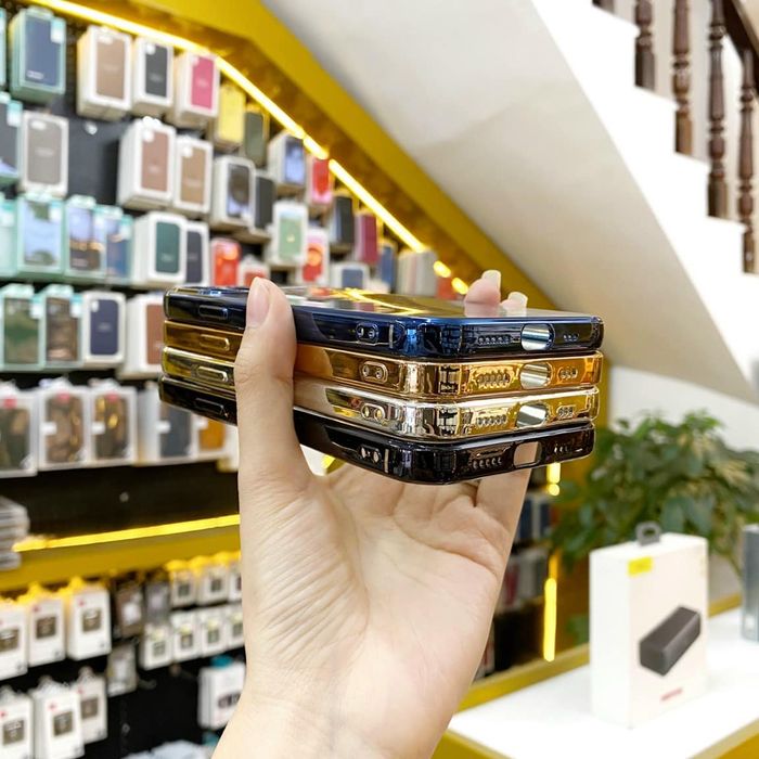 Hình Ảnh Cửa Hàng EZWIN Store - Phụ Kiện Điện Thoại (3)