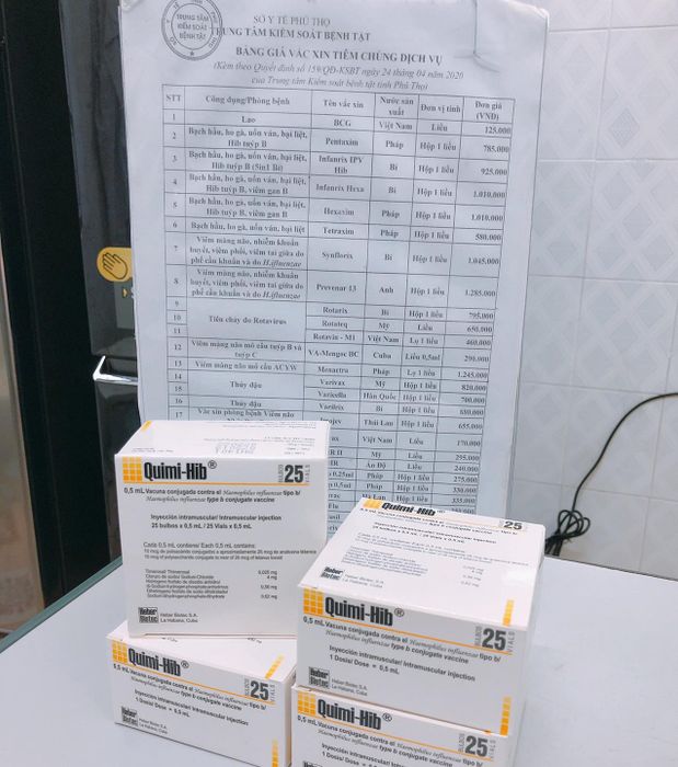 Khu vực tiêm chủng vắc-xin - Trung Tâm Y tế Thị xã Phú Thọ - Hình ảnh 2