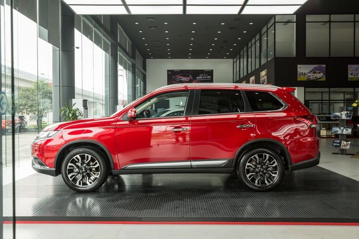 Hình ảnh Mitsubishi Kiên Giang 1