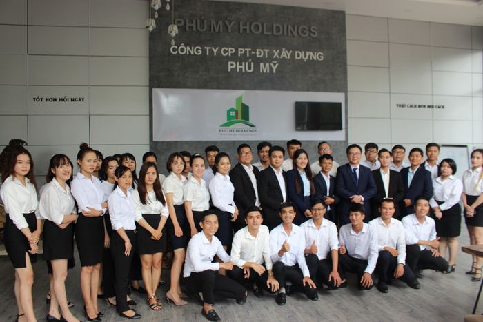 Hình ảnh Phú Mỹ Holdings