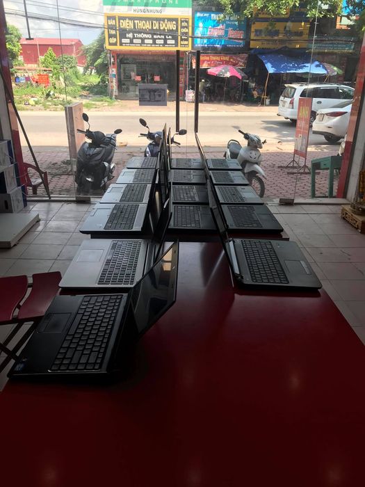 Hình ảnh Laptop Hoàng Nga 1