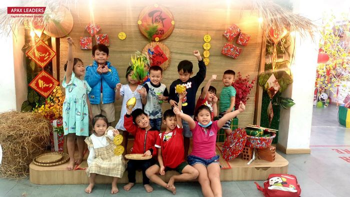 Hình ảnh 1 của Apax Leaders