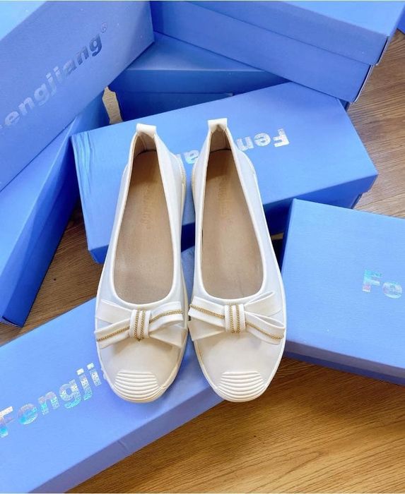Hình ảnh Lụt Shoes - Giày đẹp 1