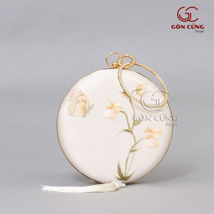 Hình ảnh 2 của Gòn Cứng Concept