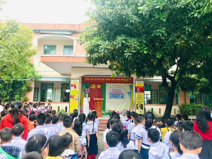 Hình ảnh 1 của Trường Tiểu học Ông Ích Đường