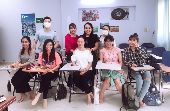Trường Hàn Ngữ Việt Hàn Kanata - Ảnh 2