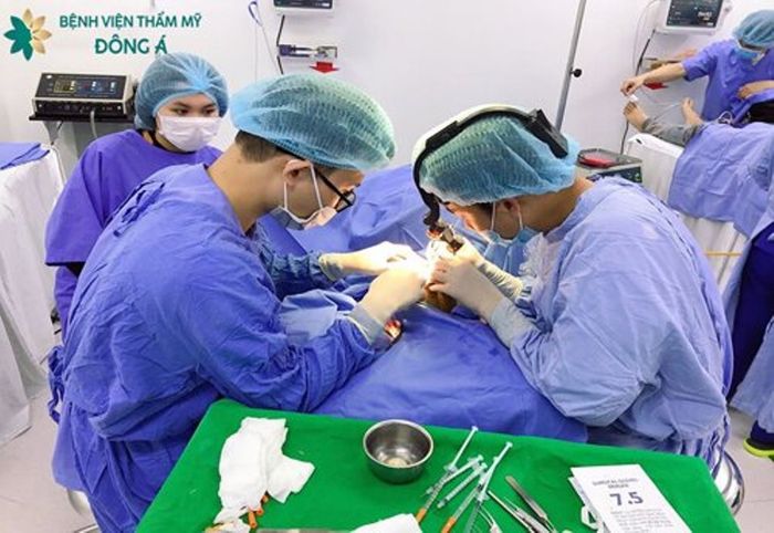 Hình ảnh Bệnh viện Thẩm mỹ Đông Á 1