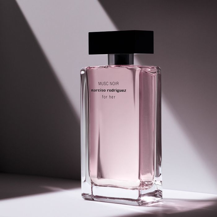 Ảnh 1 của Thế Giới Nước Hoa - Perfume World