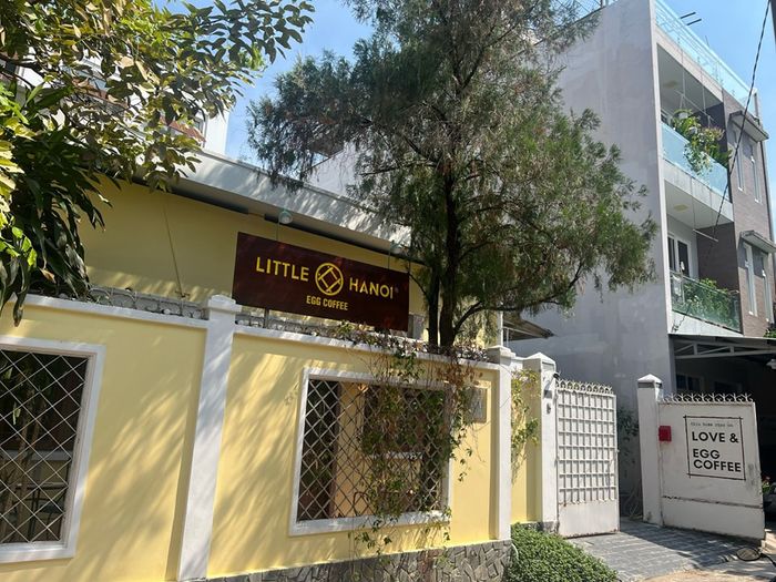 Ảnh 2 tại quán cà phê sách Little HaNoi Egg Coffee