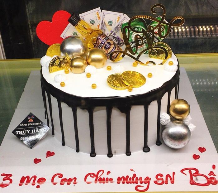 Hình ảnh bánh sinh nhật Thúy Hằng - Ảnh 2