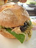 Bánh mì Pan bagnat