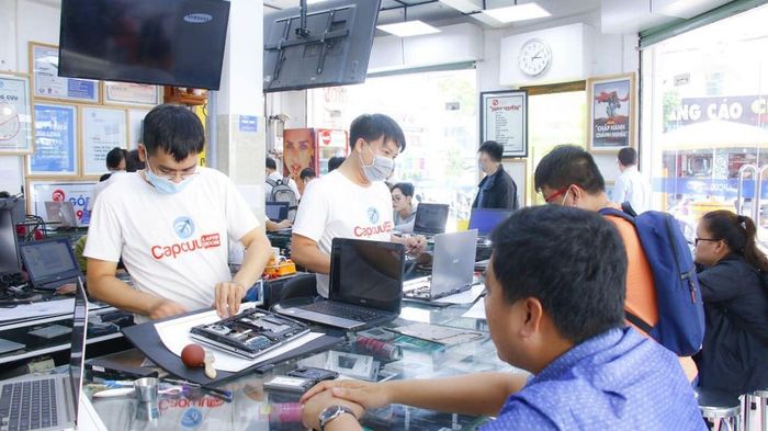 Trung tâm sửa chữa điện thoại Capcuudidong.com - Hình ảnh 2