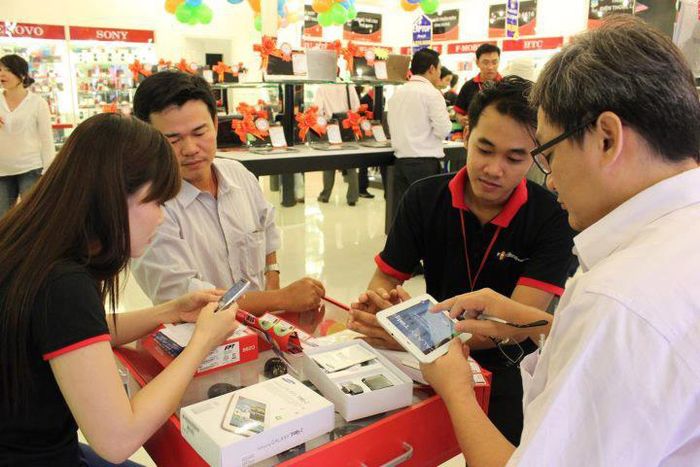 FPT Shop - Hình ảnh 2