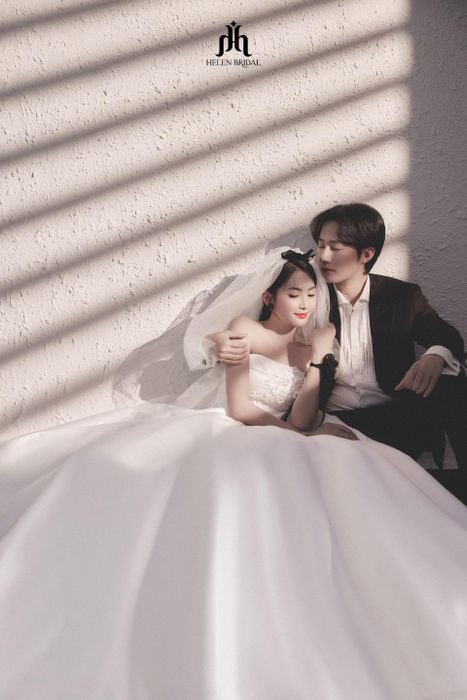 Ảnh minh họa (Nguồn: Helen Bridal) - Hình 1
