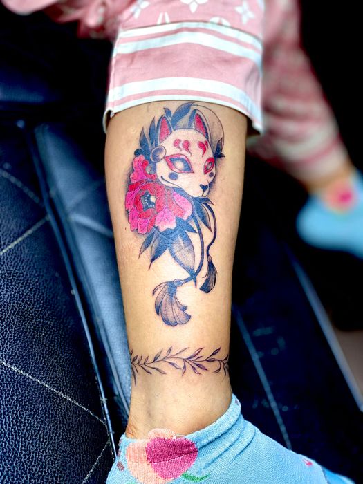 Ảnh 1 của Black White Tattoo