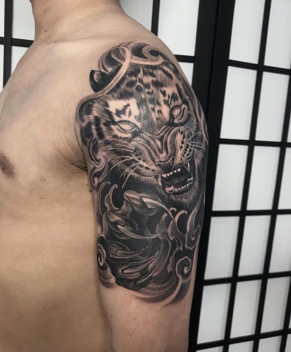 Hình Xăm ROM phiên bản 2