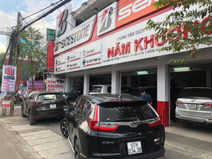 Trung Tâm Dịch Vụ Lốp Xe B-Select Năm Khương ảnh 2