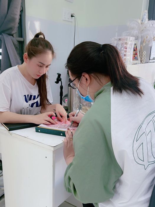 Hình ảnh Huỳnh Nguyệt Nails 2