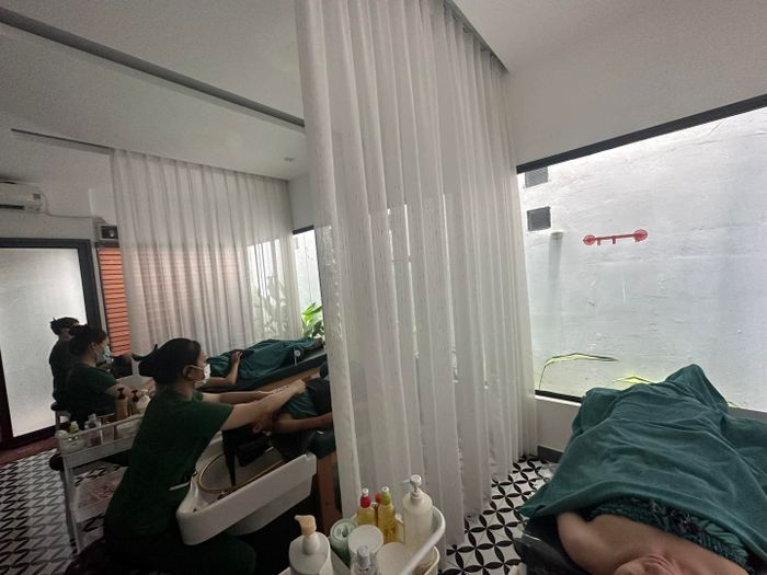 Queen Relax hình ảnh 1