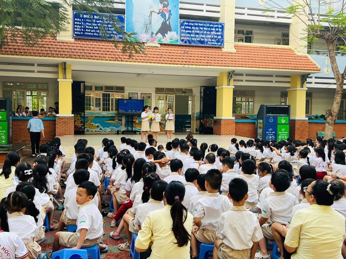 Trường Tiểu học Lê Văn Tám - Ảnh 1