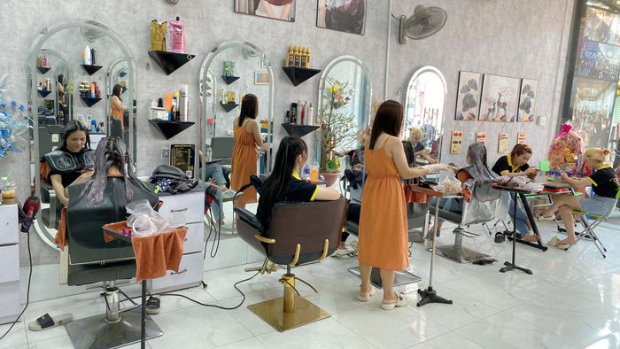 Ảnh 1 của Hair Salon Khang Nam