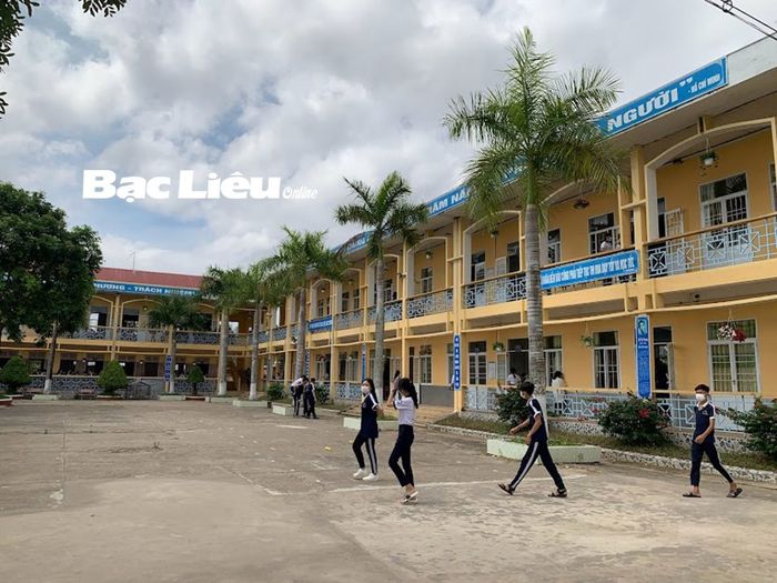 Hình ảnh Trường THCS Hòa Bình