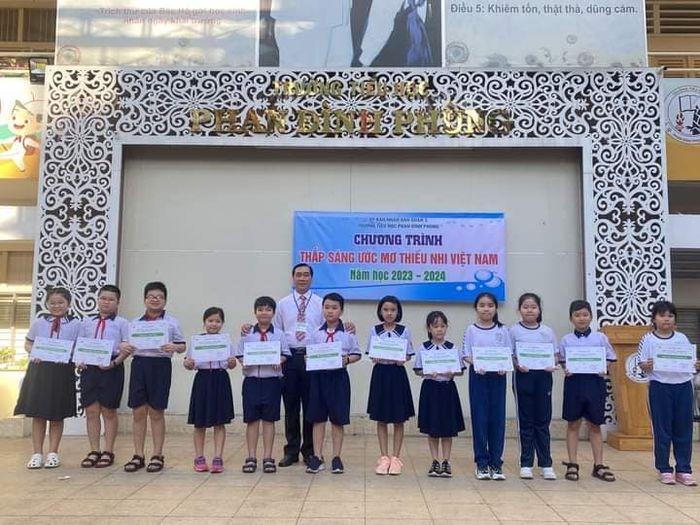 Trường Tiểu học Phan Đình Phùng - Hình 1