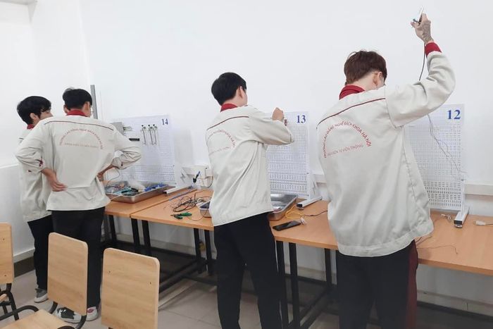 Hình ảnh Trường Cao đẳng nghề Bách khoa Hà Nội (HACTECH)