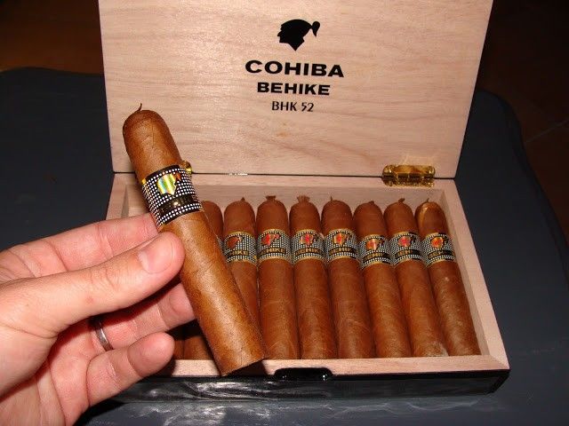 Xì gà Cohiba hình 1