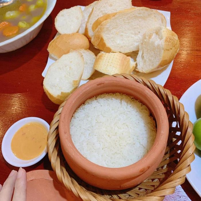 Nhà hàng Cơm Niêu Lộc Ký ảnh 2