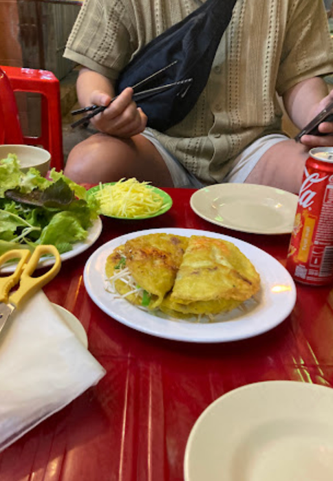 Bánh Xèo chợ đêm Nha Trang - cô Yến hình 2