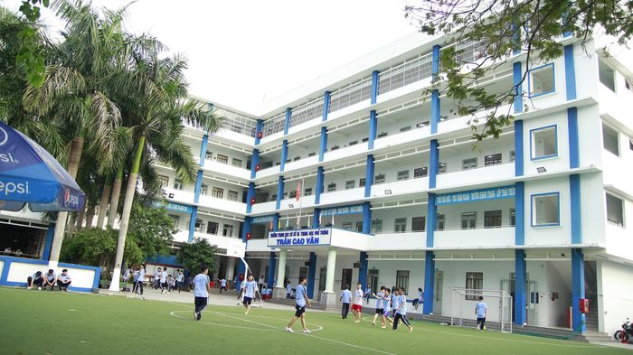 Hình ảnh 1 của Trường THCS và THPT Trần Cao Vân