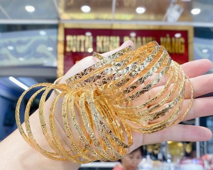 Tiệm Vàng Ngọc Mạnh - Hình 3