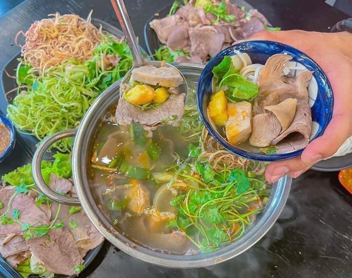 Ảnh Tiệm Lẩu Bò Giáo Sĩ 2