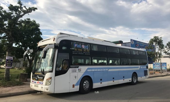 Hình ảnh xe Phú Quý 2