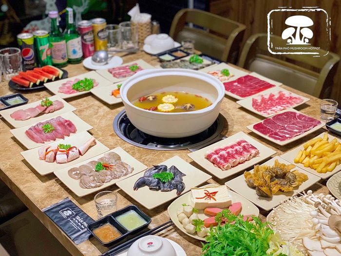 Lẩu Nấm Trần Phố hình 1
