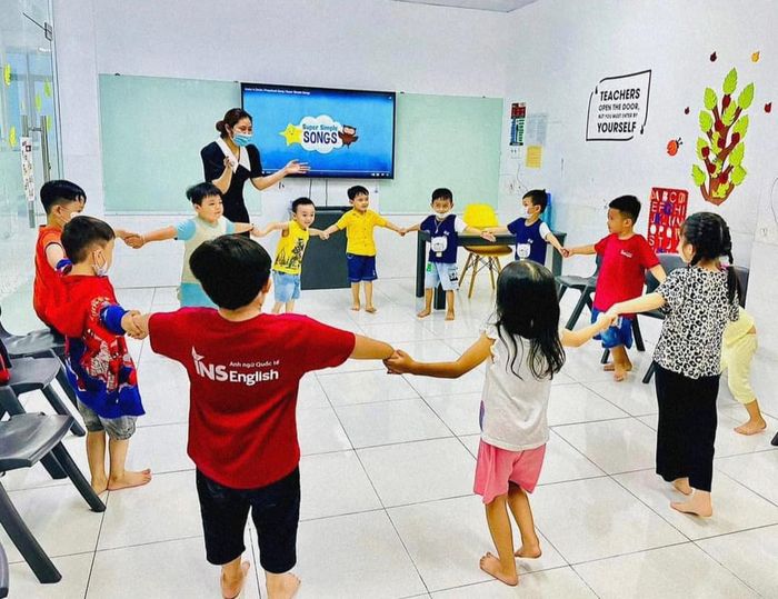 INS ENGLISH CỦ CHI Hình 2