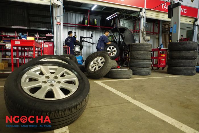 Hình ảnh Ô Tô Ngọc Hà 1