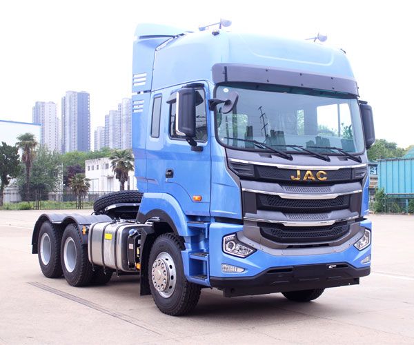 Hình ảnh xe đầu kéo Jac số 2