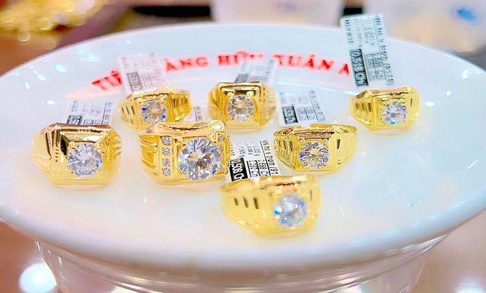 Tiệm Vàng Hữu Xuân Nhi - Ảnh 2