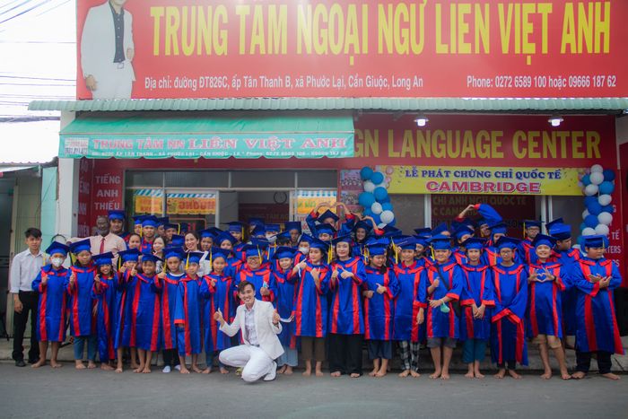 Hình ảnh Trung Tâm Ngoại Ngữ Liên Việt Anh - Cần Giuộc 2