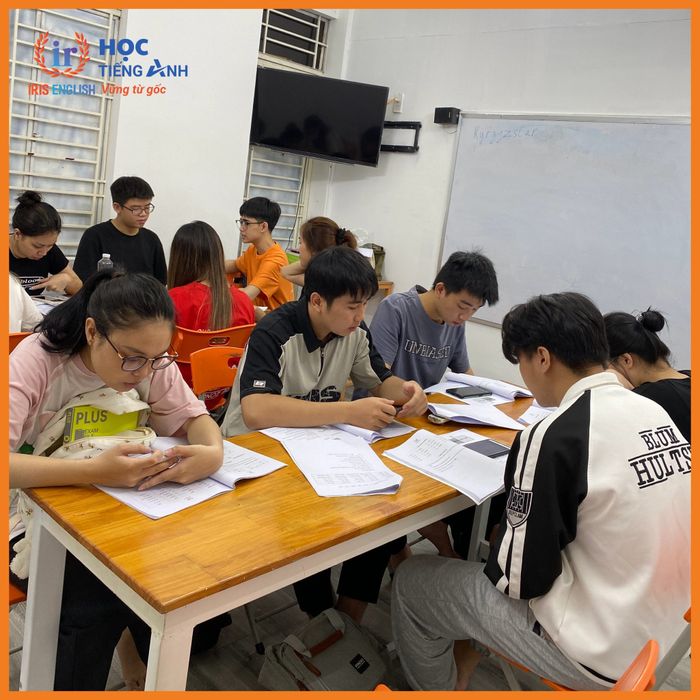Hình ảnh IRIS English 2