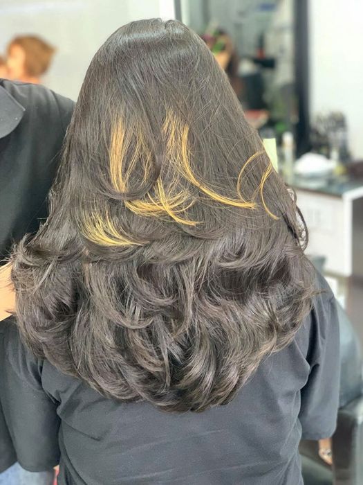 Hình ảnh Hair SaLon Trung Ấn Tượng 1