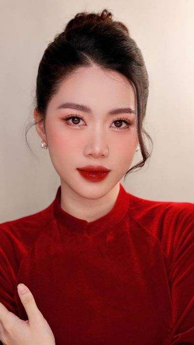 Mona Makeup & Academy - Hình ảnh 1