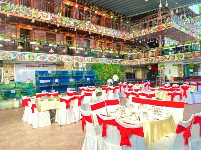 Ảnh về không gian nhà hàng 1