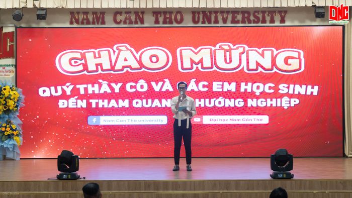 Hình ảnh Đại học Nam Cần Thơ