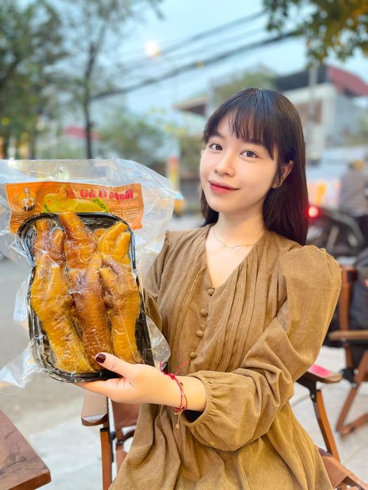 Gà ủ muối Kiều Văn Thái hình 1