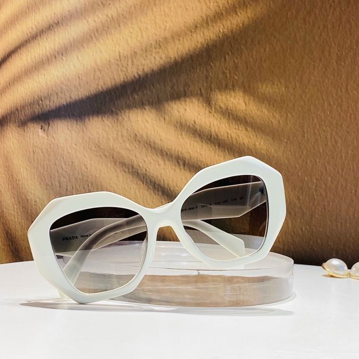 Kính mắt Prada phiên bản 1