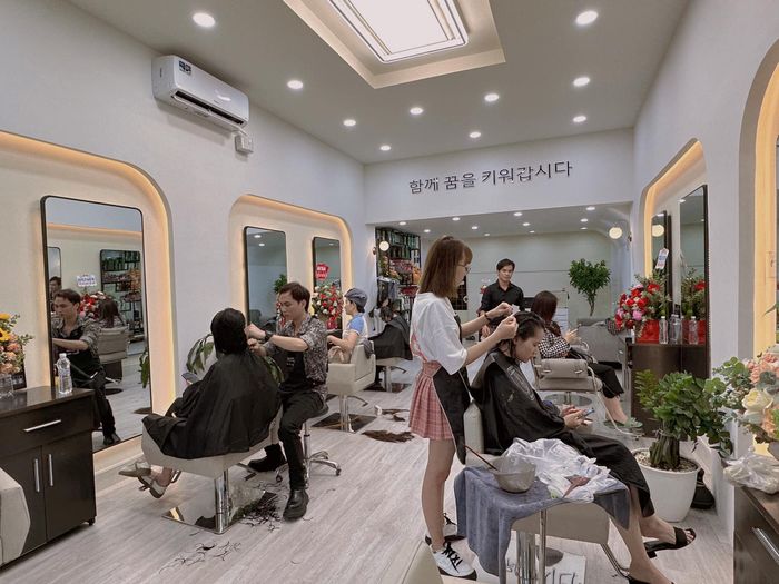 Hình ảnh NaUy Hair Salon 3