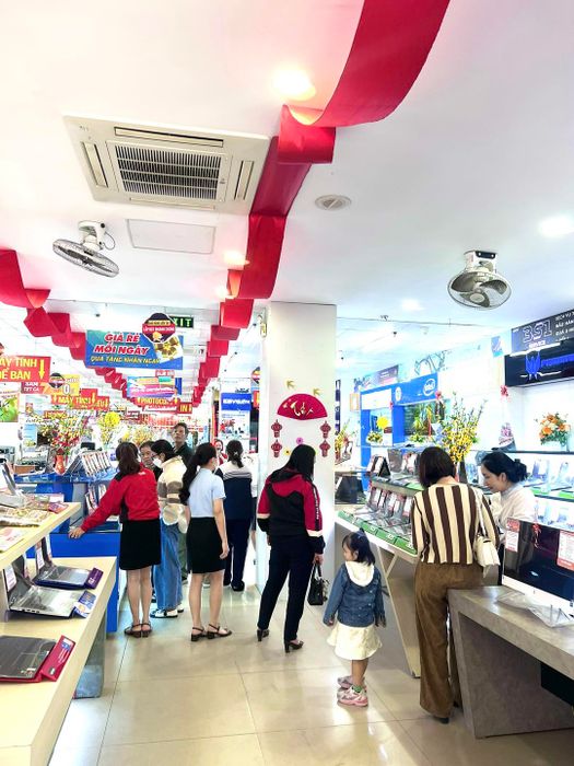Trung tâm mua sắm Hồng Hà - Hình 1